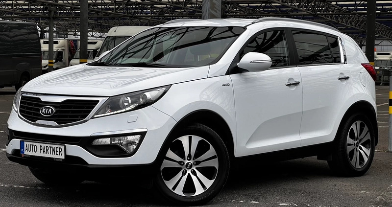 Kia Sportage cena 53500 przebieg: 186000, rok produkcji 2012 z Karczew małe 631